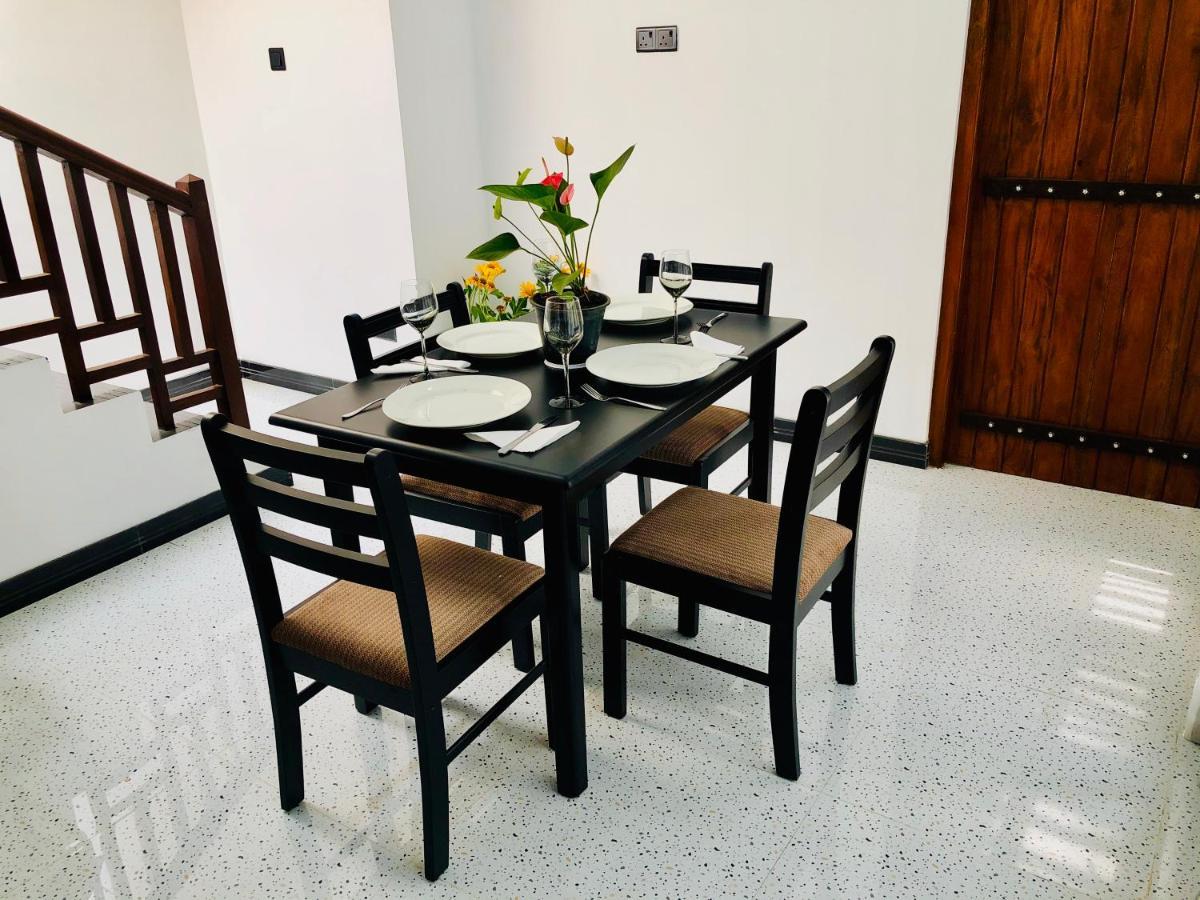 Siri'S Residency Appartement Habaraduwa Central Buitenkant foto