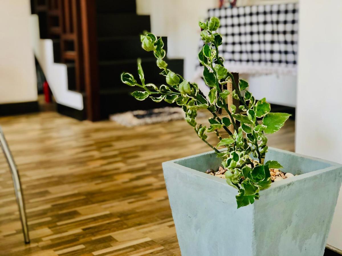Siri'S Residency Appartement Habaraduwa Central Buitenkant foto